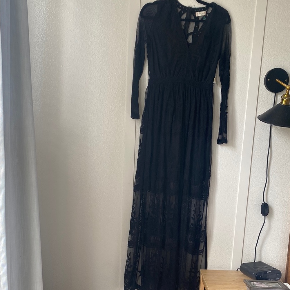 Elegant Black Lace Maxi Dress